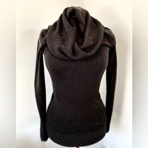 Brown knitted cowl neck size XS